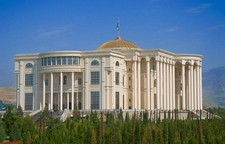 塔吉克斯坦空运